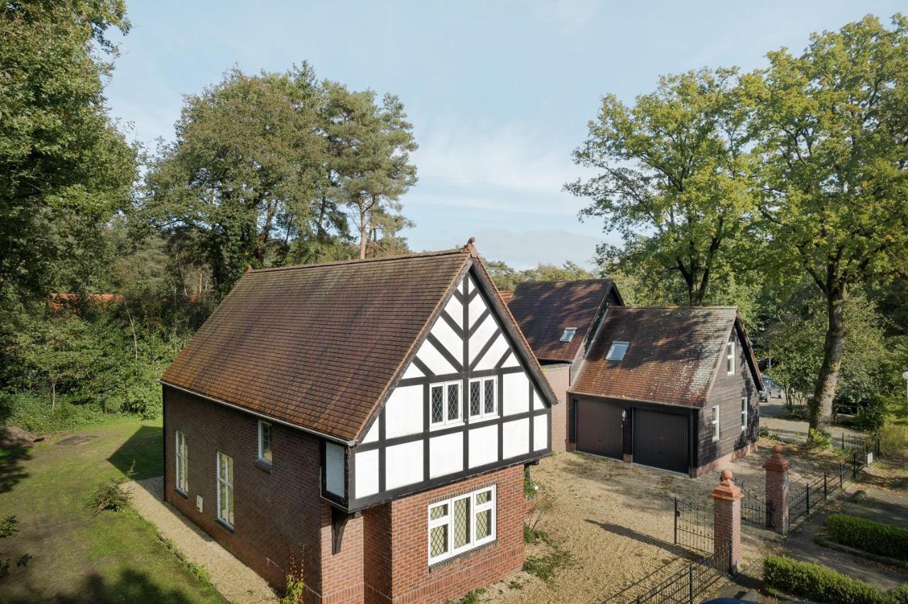 Beautiful English Villa With Hottub Zuidwolde  Eksteriør billede