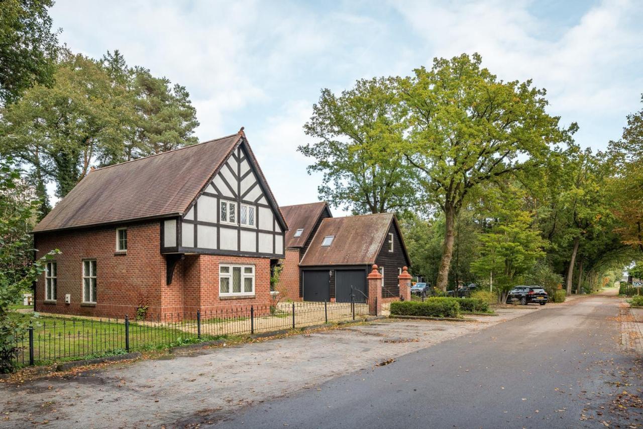 Beautiful English Villa With Hottub Zuidwolde  Eksteriør billede
